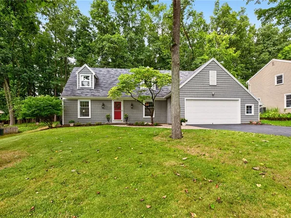 31 S Ridge Trl, Fairport, NY 14450