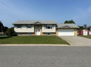 871 Chapel Rd, Peterborough, ON K9H7N6