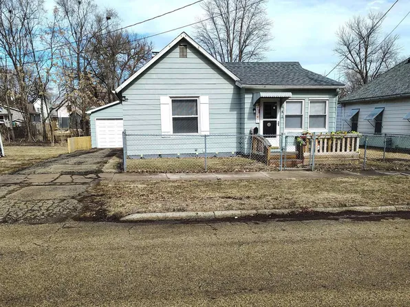 845 Anderson Pl, Canton, IL 61520