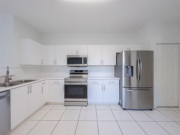 4th image of 2138 Ensenada Ter #2138