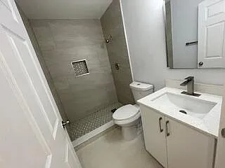 1630 Zenith Way — Photo 33
