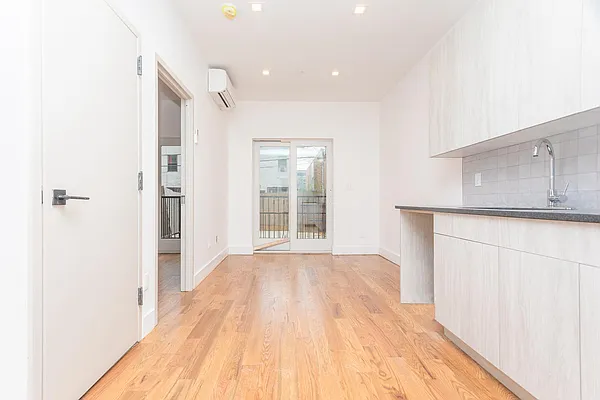 Rented by Brooklyn Group | media 17