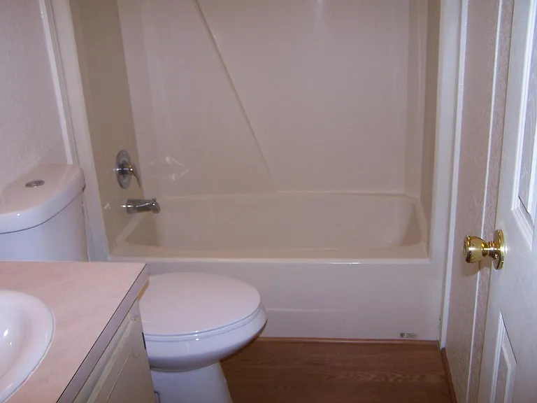 10113 Kenlake Dr — Photo 8