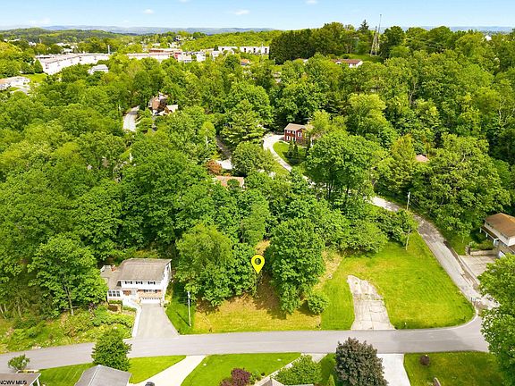 4th image of 104 Forest Dr