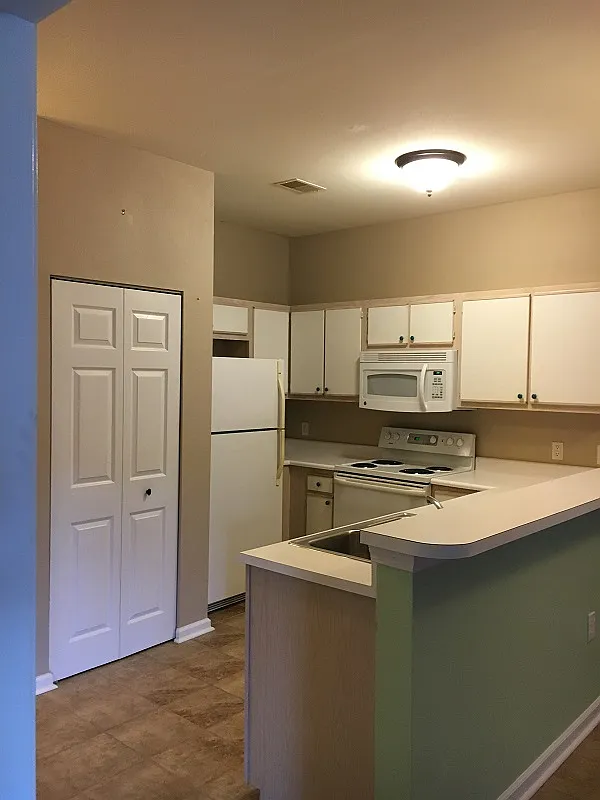 1302 River Oaks Dr. - 4A — Photo 2