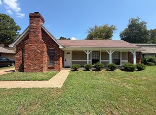 7028 Rose Trail Dr, Memphis, TN 38133