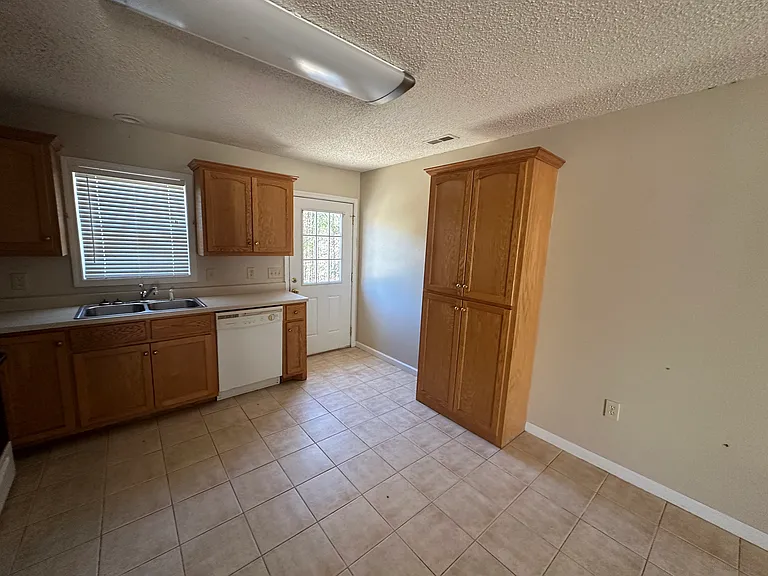 2320 Howard Arnett Rd #A — Photo 9