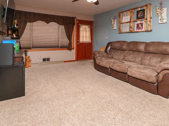 Living Room Opposite View