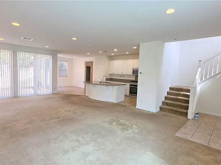 3005 E Via Corvina — Photo 3