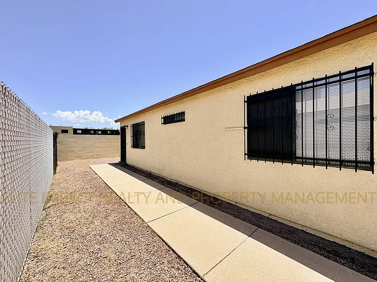 3422 N Fontana Ave #2 — Photo 21