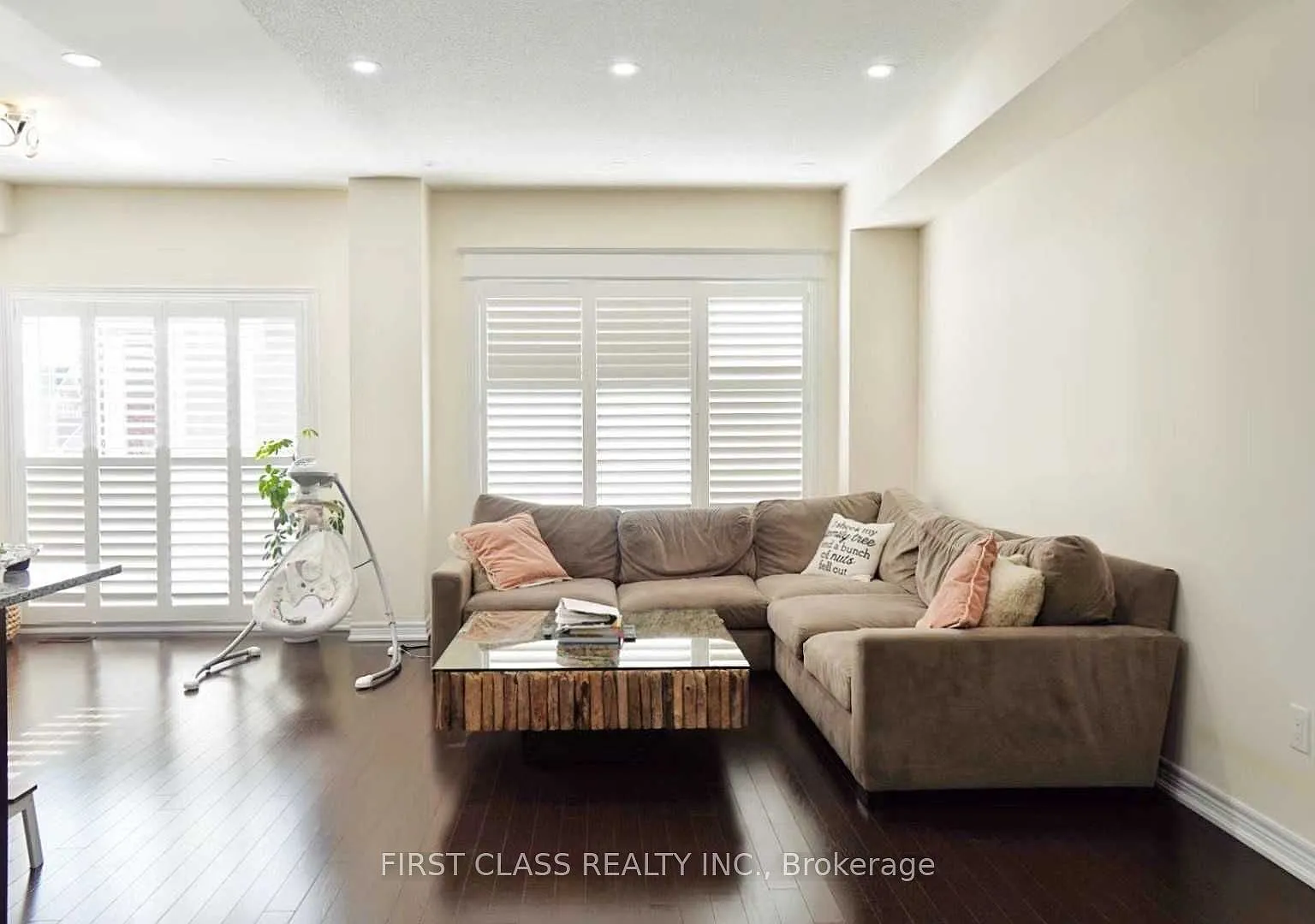 4 bed, $4,500 — Photo 4
