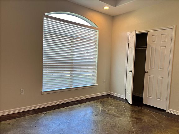 5th image of 13354 Knollcrest St