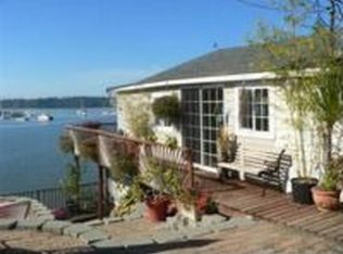 7407 Boston Harbor Rd NE, Olympia, WA 98506