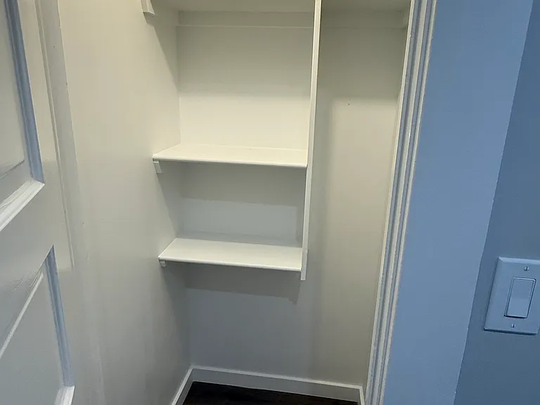 161 E Pearl St #161 — Photo 5