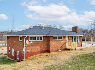 181 Spartan Ln, Gretna, VA 24557