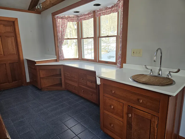 Second sink in bread making station