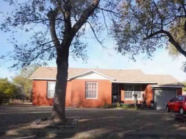 123 Spruce Ave, Dumas, TX 79029