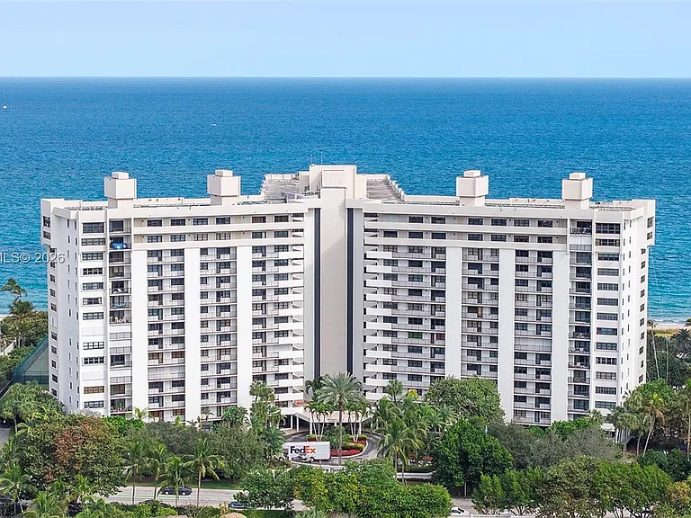5100 N Ocean Blvd #916 — Photo 47