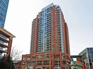 125 Western Battery Rd #610, Toronto, ON M6K3R8