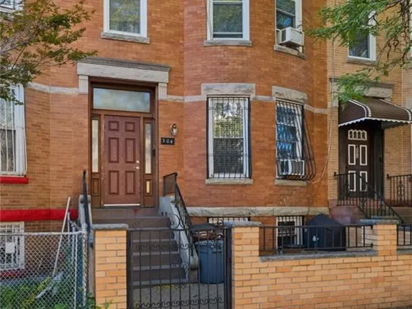 204 East 31st Street image 2 of 28