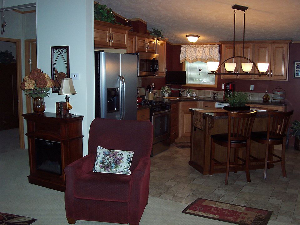 2nd image of 214 Acres Dr