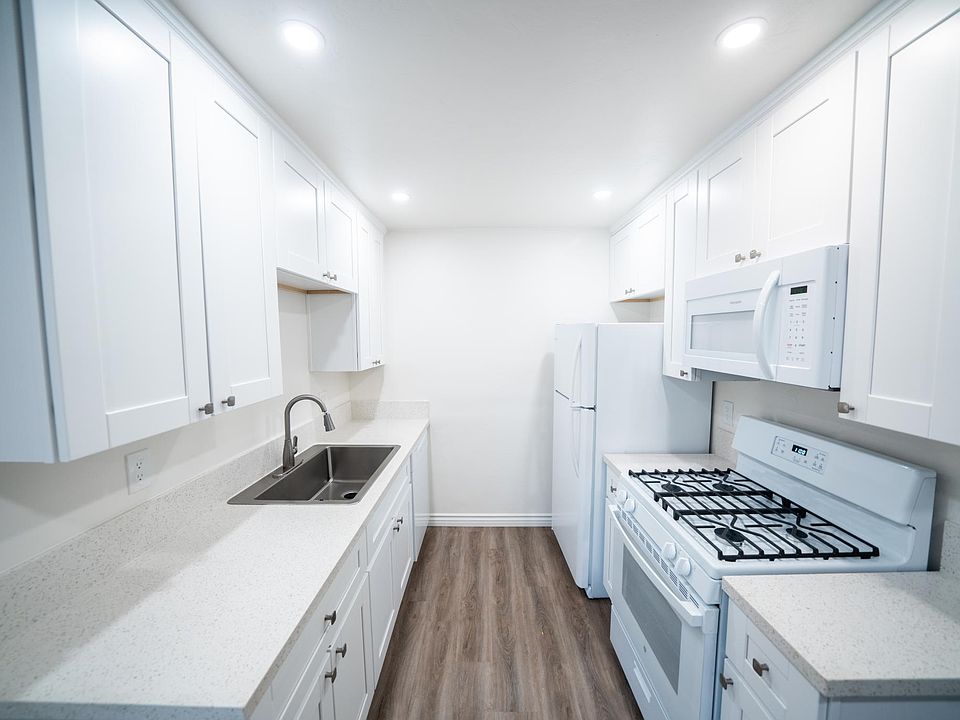 1st image of 1126 Grand Ave APT 9