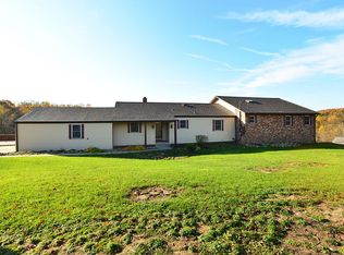 40 Airstrip Rd, Avella, PA 15312