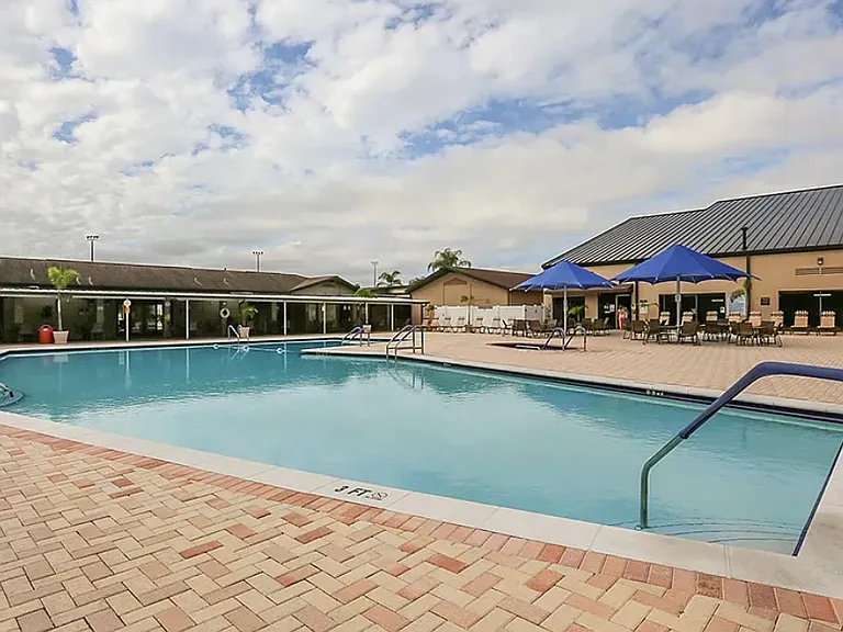 1801 El Rio Dr — Photo 32