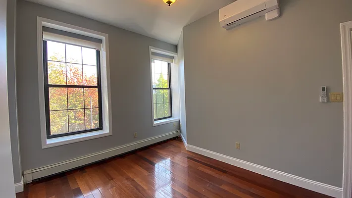 Rented by Brick&Mortar | media 15