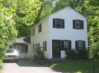 37 Main St, Hampstead, NH 03841