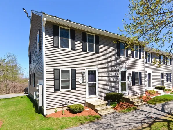 124 Olde Colonial Dr APT 1, Gardner, MA 01440