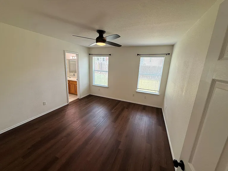 116 Spur Cv — Photo 10