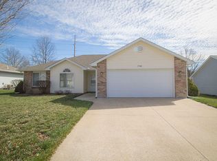 1700 Apple Valley Ct, Columbia, MO 65202