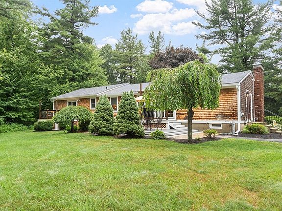 2nd image of 28 Redwood Dr