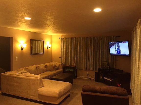 5th image of 1221 N Wildwood Ct
