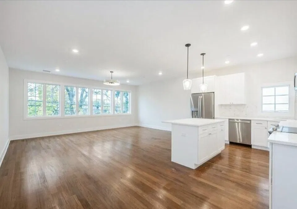 142 Maple Ave #2