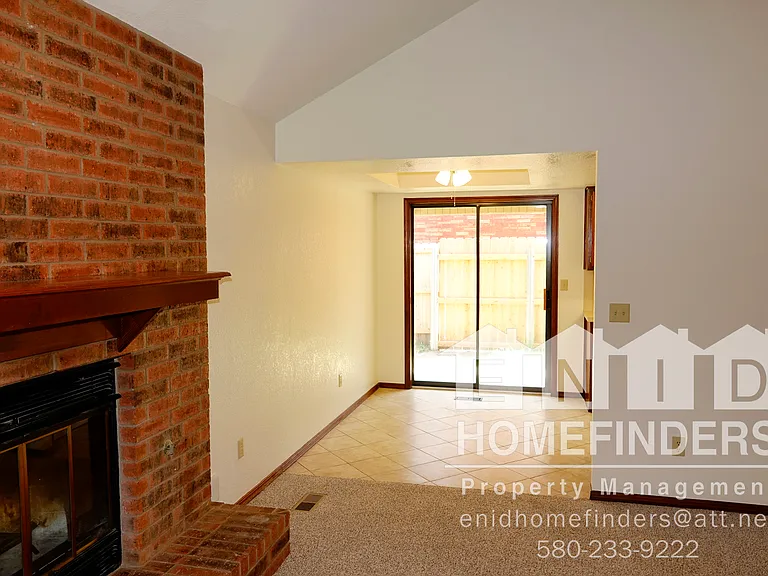 205 Wellington Ave — Photo 8
