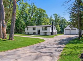 35 Hartford Ave, Bellingham, MA 02019