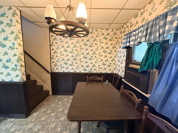 5th image of 412 Muir Ave