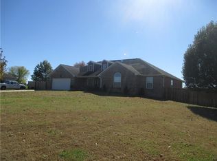 21097 Shady Grove Rd, Siloam Springs, AR 72761