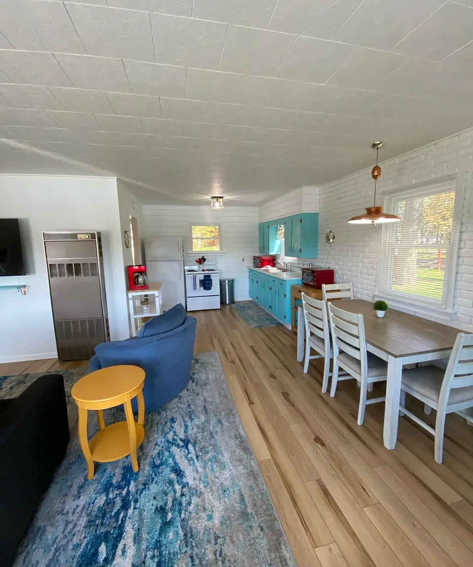 2 bed, 768 sqft, $1,695 — Photo 2