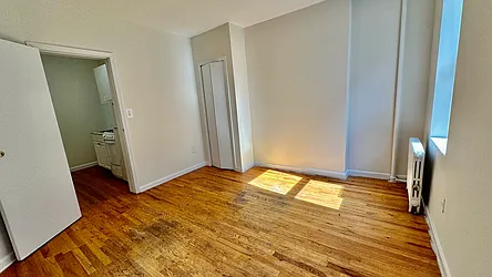 Rented by HOLTON REAL ESTATE INC.