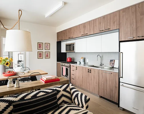 Rented by Brause Realty | media 19