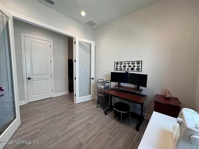 128 Zephyr Dr — Photo 17
