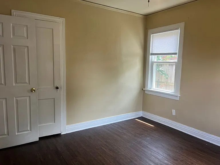 1504 S Knoxville Ave — Photo 15