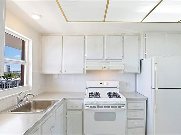5th image of 1847 Shore Dr S APT 615