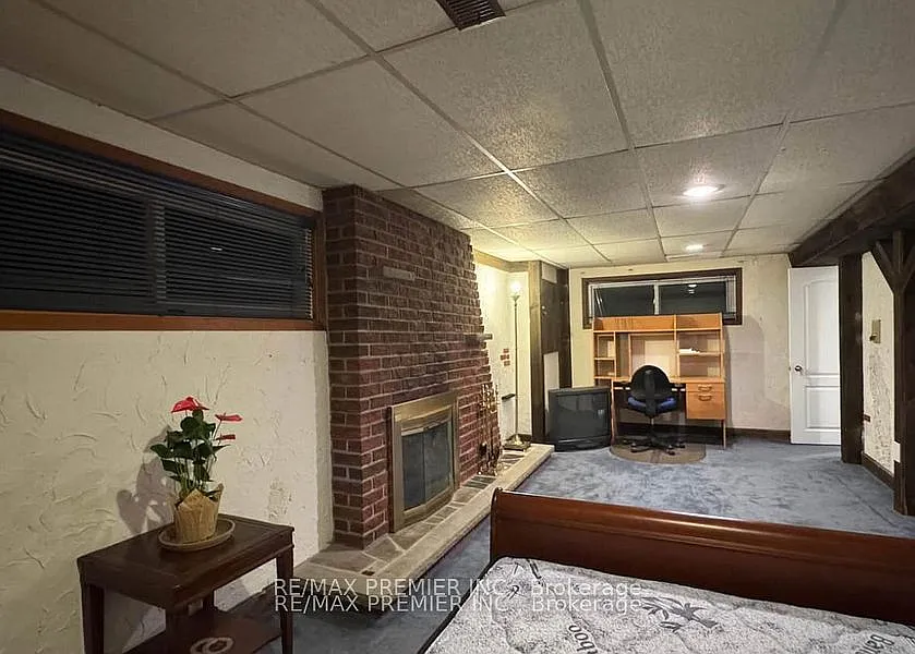 2 bed, $2,300 — Photo 4