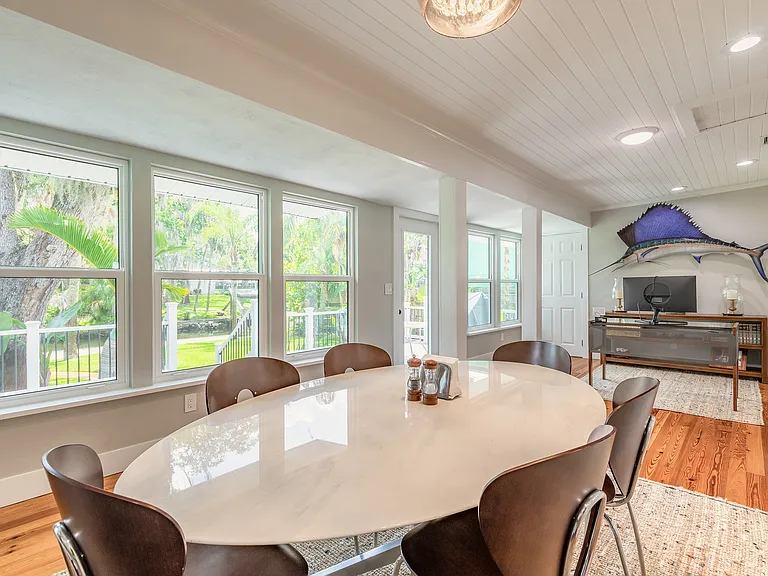 63 E Bayshore Dr — Photo 8