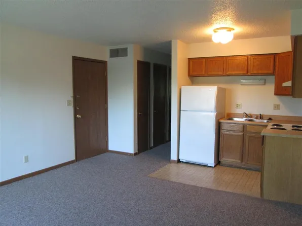 2635 Westwinds Dr APT 3, Iowa City, IA 52246