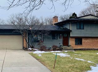 2184 Woodcliff Ave SE, Grand Rapids, MI 49546